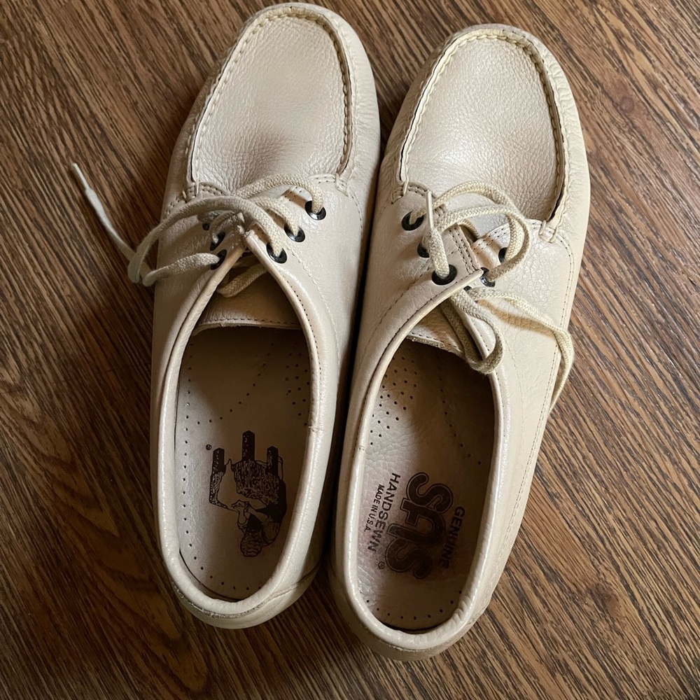 SAS shoes size 11 cream